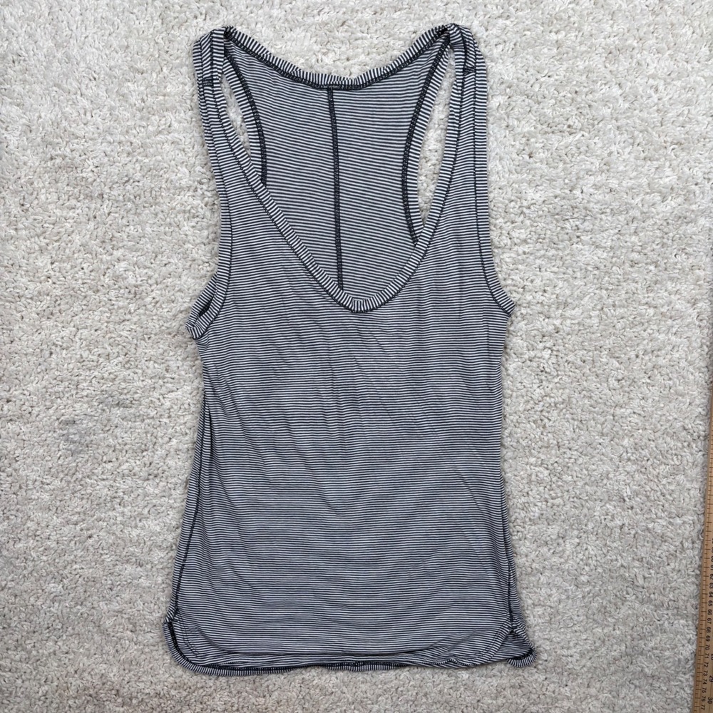 Lululemon Black White Striped Racerback Tank Top Scoop Neck‎ Athletic Yoga